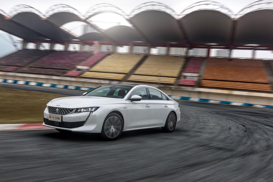  Peugeot 508L GT 2018 года  (CN) (фото 20 из 40)